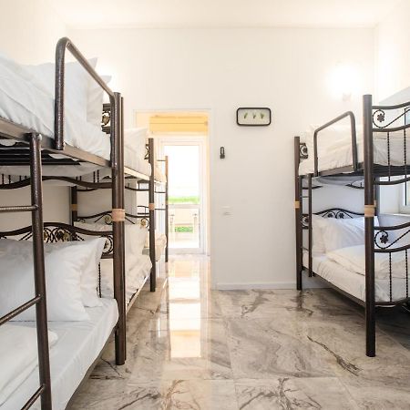 Jacob Hostel Jlm - Prime Location エルサレム エクステリア 写真