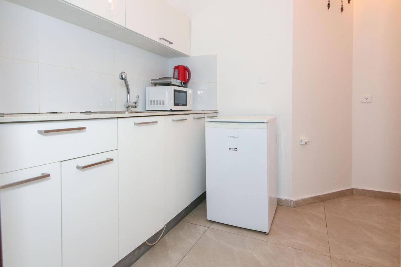 Jacob Hostel Jlm - Prime Location エルサレム エクステリア 写真