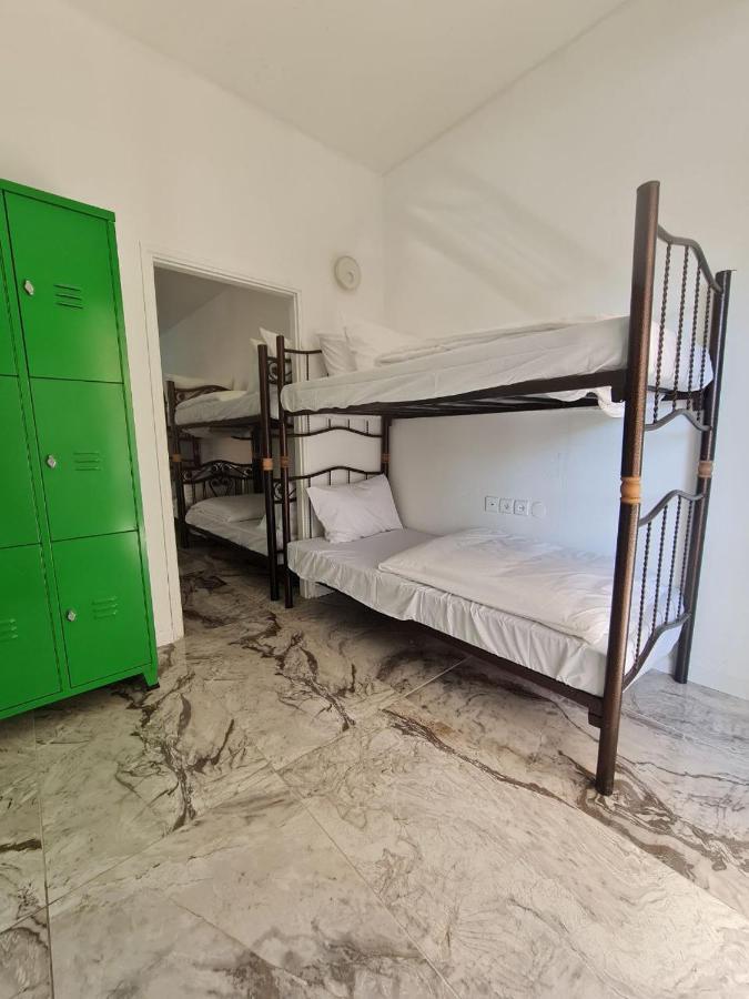 Jacob Hostel Jlm - Prime Location エルサレム エクステリア 写真